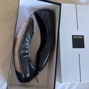 Dolce Vita black leather flats with silver zipper & dagger at the back size 7.5